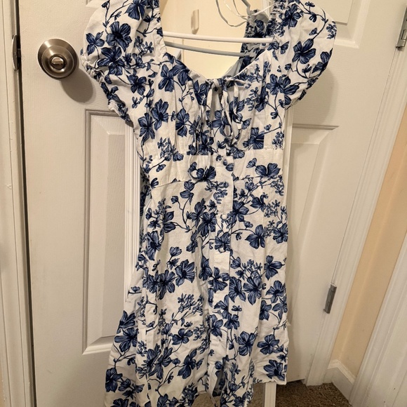 Dresses & Skirts - Jessica Simpson (Size S)